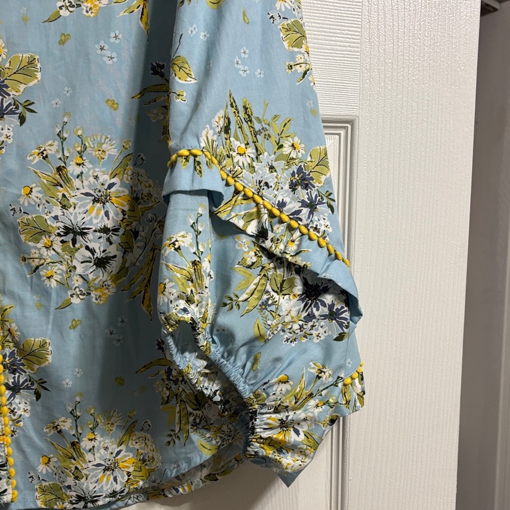 ivy jane Sky Blue Floral Puff-Sleeve Button-Up Blouse - Picture 6 of 13